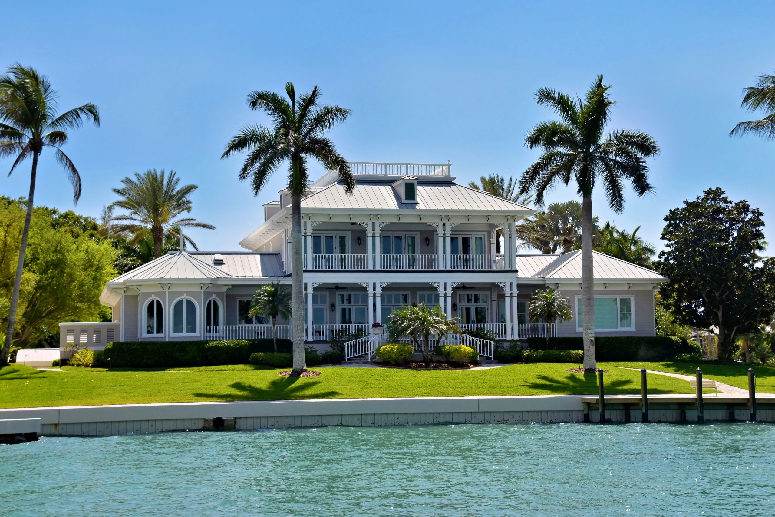 FEATURED LISTINGS jeffrey eisen rhpdpa0lyds unsplash